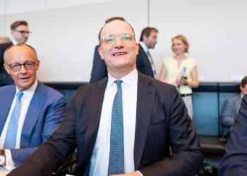 Jens Spahn demisionează din fruntea grupului parlamentar CDU