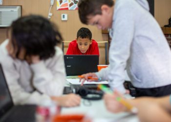 Jocurile online ocolesc filtrele de securitate pe dispozitivele școlare