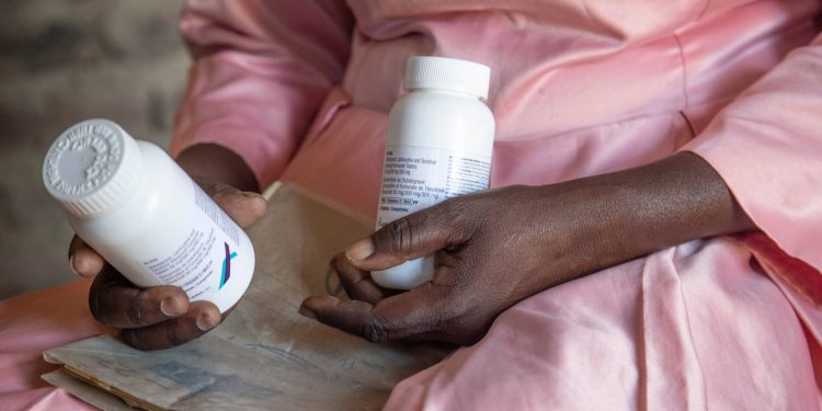 Tăierile din fondurile americane afectează lupta globală împotriva HIV