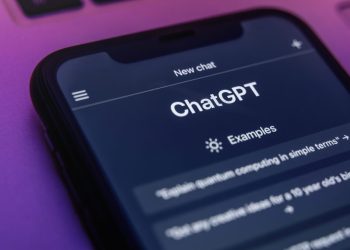 UE pregătește reguli mai stricte pentru ChatGPT și Roblox