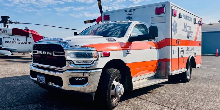 Un paramedic dă în judecată angajatorul pentru supravegherea pacienților