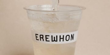 Lansare controversată la Erewhon: Apa de 12 dolari fără apă