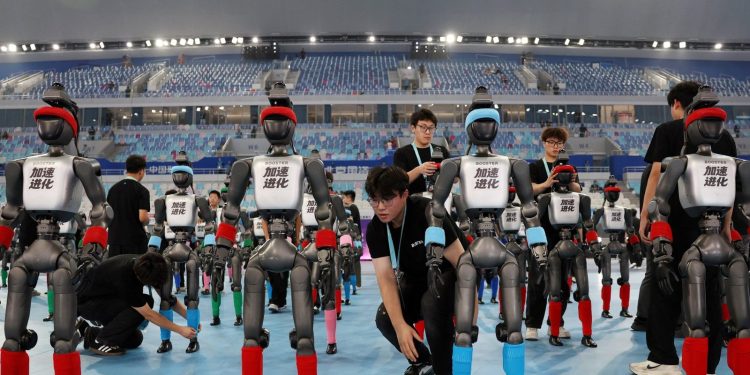 Roboții chinezi au doborât recordul lui Usain Bolt la 100 metri